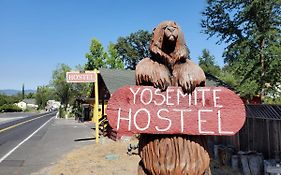 Yosemite International Hostel